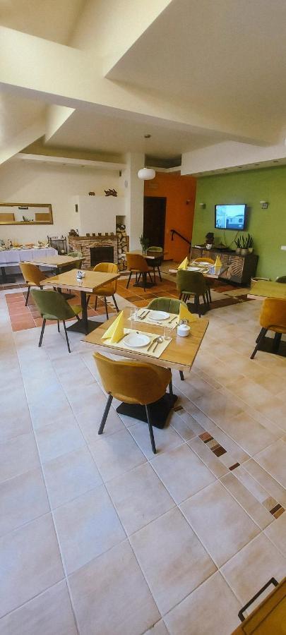 Zagorzanka Pensjonat Rehabilitacyjno-Rekreacyjny Sis Dziadkowiec - Spolka Jawna มัสซานา ดอลนา ภายนอก รูปภาพ