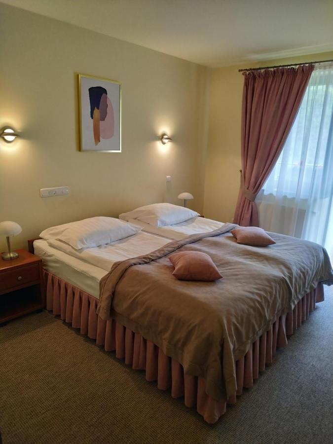 Zagorzanka Pensjonat Rehabilitacyjno-Rekreacyjny Sis Dziadkowiec - Spolka Jawna มัสซานา ดอลนา ภายนอก รูปภาพ